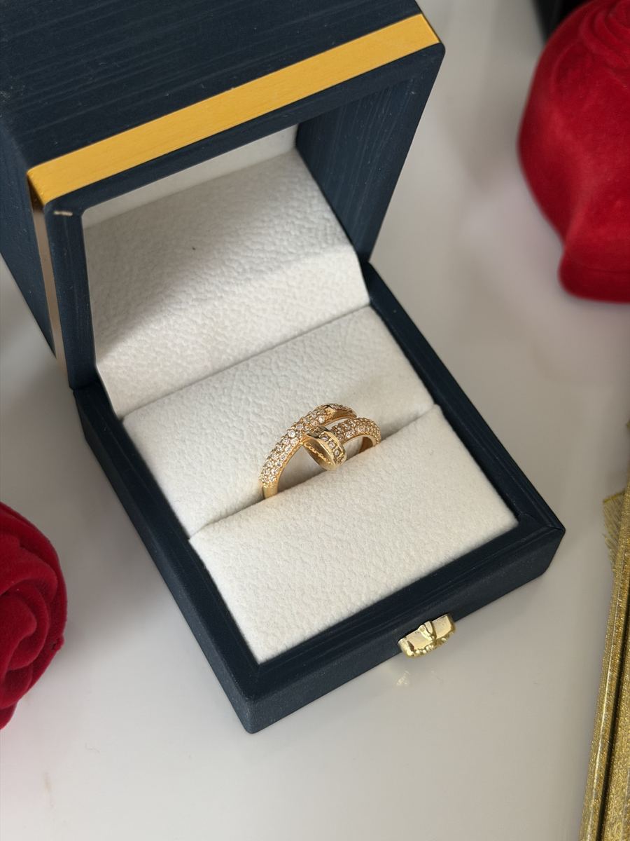 Anillo clavo con pavé, foto 1